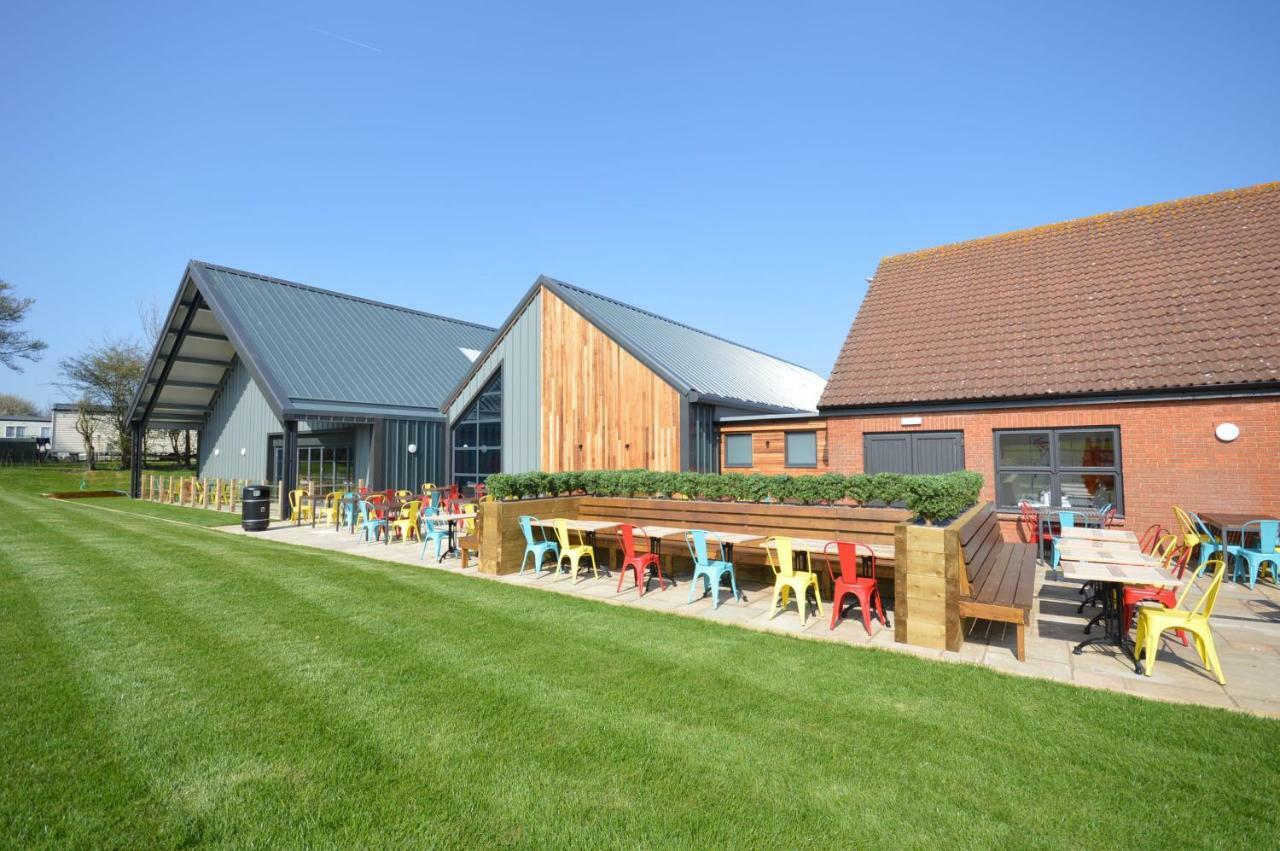 Camping Pods, Carlton Meres Holiday Park Rendham Exteriör bild